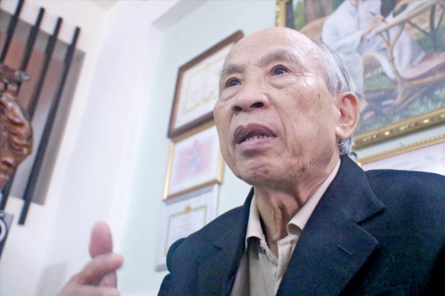 Phải có người 'chống lưng' cho Vũ 'nhôm'? ảnh 1