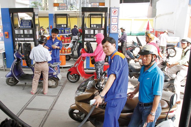 Cần minh bạch trước khi tăng thuế bảo vệ môi trường với xăng dầu ảnh 1