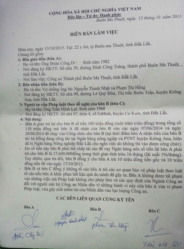 Dân bắt công an trả lại tiền hối lộ ảnh 1