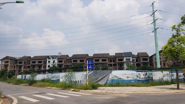 Tràn lan khu đô thị, biệt thự bỏ hoang: Điểm mặt biệt thự 'ma' ảnh 1
