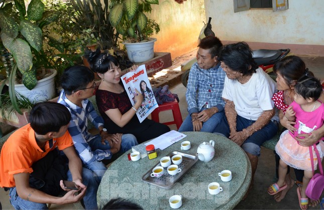 Gia đình mắc bệnh lạ: Vui sống giữa tận cùng cảnh khổ ảnh 1