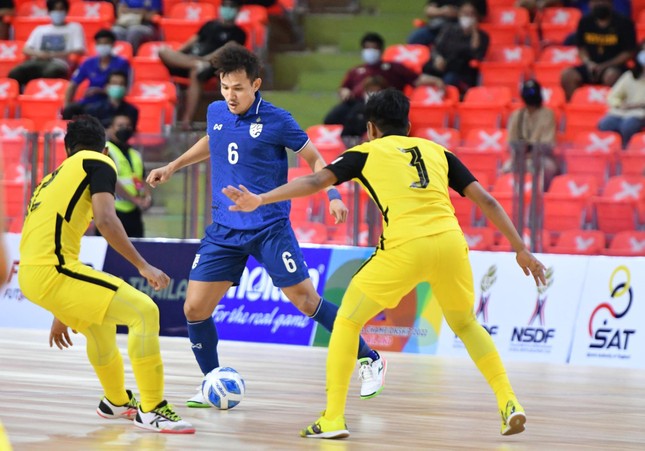 Tuyển futsal Thái Lan tự tin cao độ sẽ 'hái vàng' ngay trên sân của Việt Nam ảnh 2