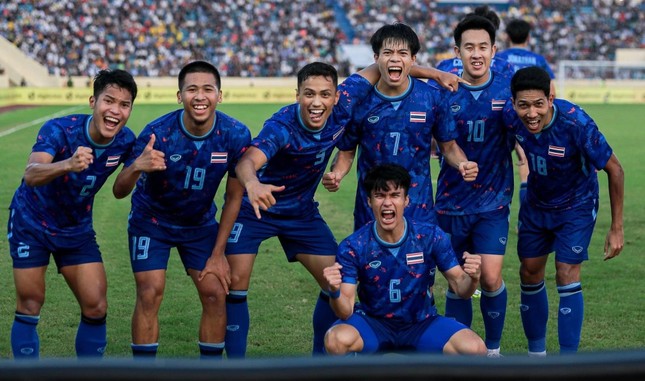 U23 Thái Lan nhận 'doping' ngay trước ngày đấu Việt Nam ảnh 1