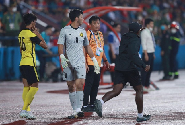Thủ môn U23 Malaysia bị báo chí nước nhà 'tấn công' vì bàn thua trước U23 Việt Nam ảnh 2