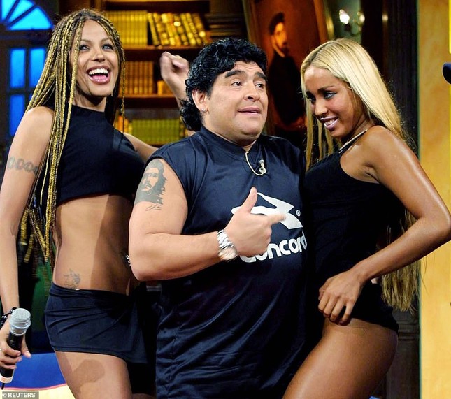 Cuộc đời đối lập của Maradona ảnh 1