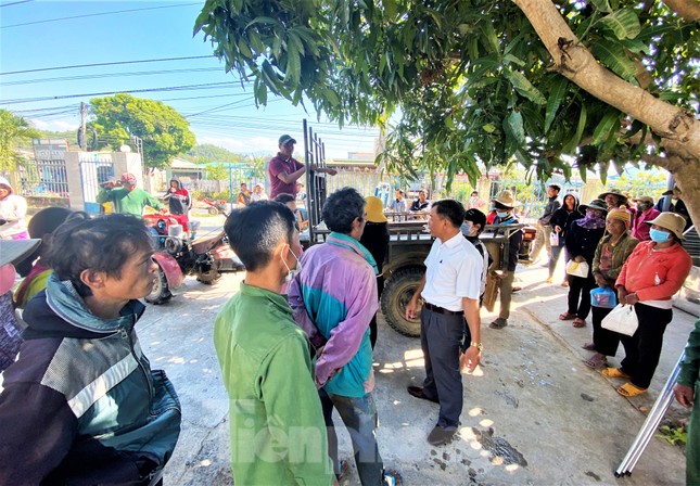 Báo Tiền Phong và tỉnh Đắk Lắk tiếp tục hỗ trợ vùng 'rốn lũ' Đắk Liêng ảnh 4