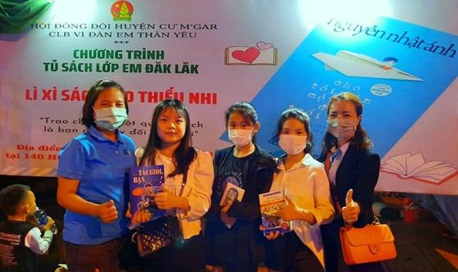 Độc đáo lì xì của cặp vợ chồng giáo viên vùng sâu ảnh 2