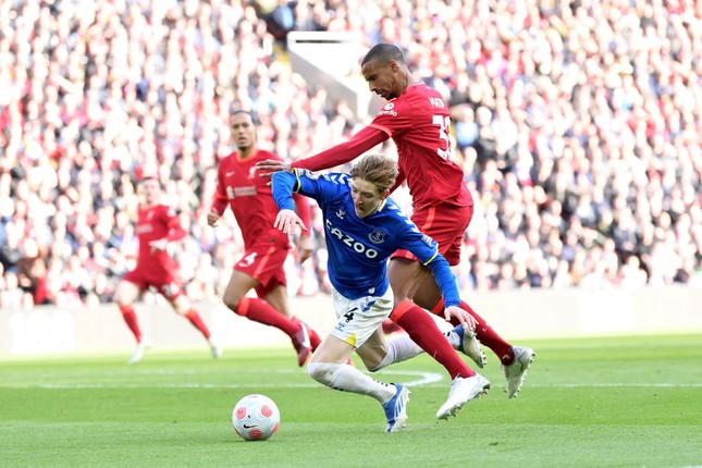 Thắng tranh cãi Everton, HLV Liverpool thừa nhận sắp mất ‘Gà son’ ảnh 2