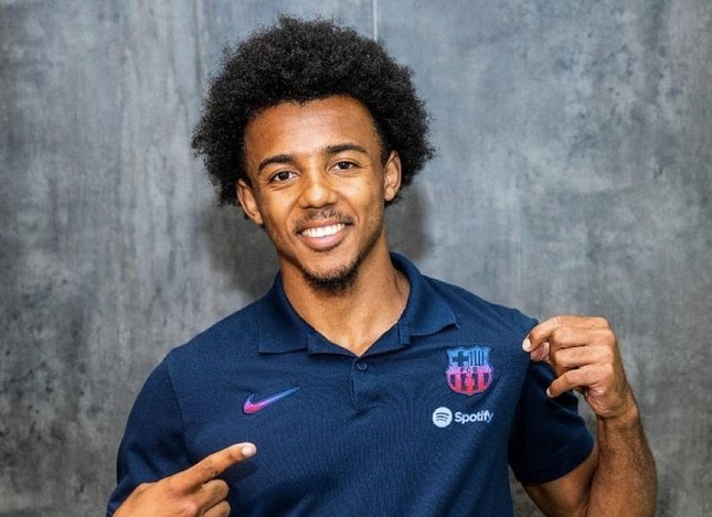 Barcelona kích hoạt 'bom tấn' thứ 3, Chelsea giận tím người ảnh 1