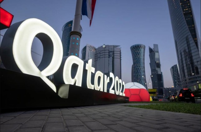 World Cup 2022 chính thức đổi lịch thi đấu, chủ nhà Qatar đá trận khai mạc - Ảnh 1.