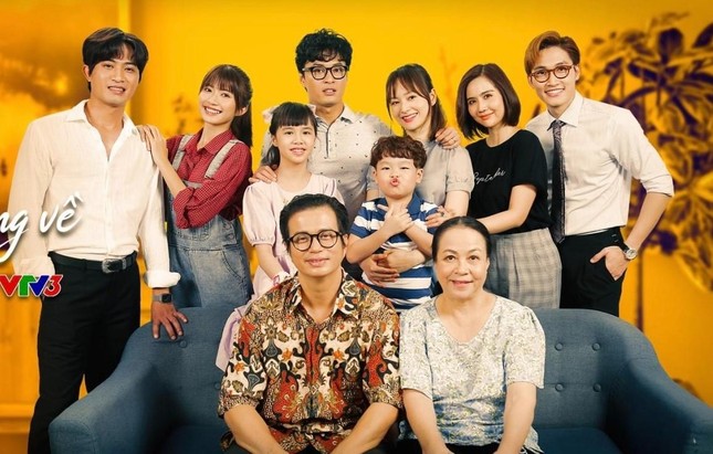 Gương mặt diễn viên đang phủ sóng giờ vàng hai phim VTV là…?