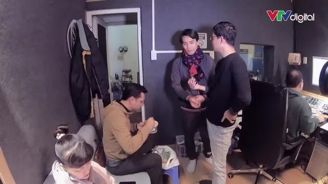 Hậu trường thu âm Táo Quân: NSND Tự Long nhăn nhó khi nghe giọng ca của Táo hát dở nhất ảnh 2