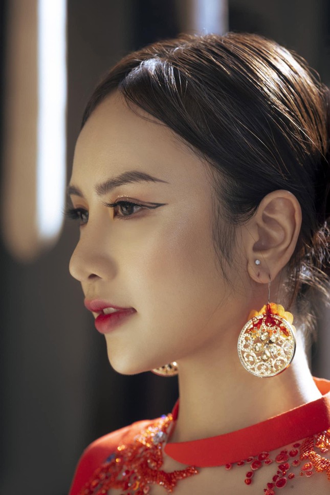 Jenna Anh Phương: 'Bố mẹ tưởng tôi giỡn khi biết con gái thi hoa hậu' ảnh 10