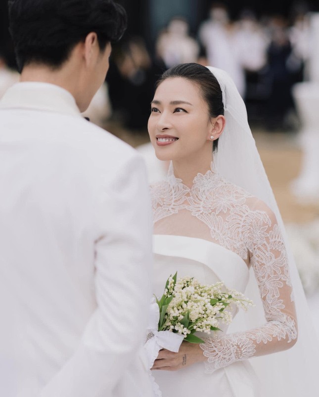 Ngô Thanh Vân, Huy Trần chia sẻ clip 'quẩy' nhiệt tình trong tiệc cưới ảnh 5
