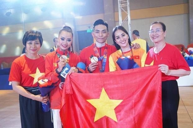 2 kỳ SEA Games liên tiếp, Khánh Thi đồng hành cùng Phan Hiển mang HCV về cho thể thao Việt Nam ảnh 7