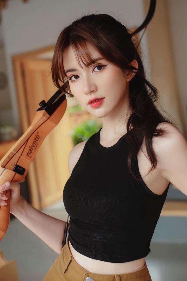 'Vân Vân ba chấm' được khen hút mắt khi 'lên đồ' gợi cảm ở 'Thương ngày nắng về' ảnh 7