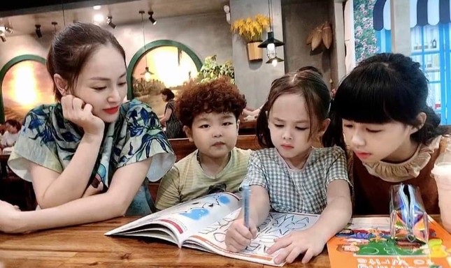 Mẹ con Sam, So (Thương ngày nắng về) bất ngờ chung khung hình cùng ca sĩ Bằng Kiều ảnh 7