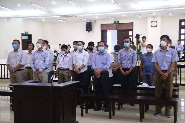5 bị cáo được giảm án, bác kháng cáo của cựu Giám đốc Ban quản lý cao tốc Đà Nẵng - Quảng Ngãi ảnh 1