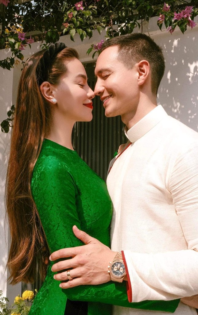 SAO VIỆT 29 TẾT: Hồng Đăng 'tấu hài' ngày Tết, diva Thanh Lam hạnh phúc bên bạn trai ảnh 3