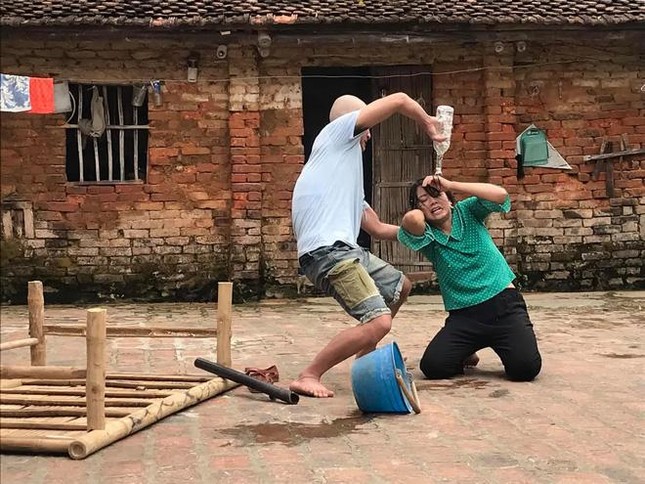 Những người tình màn ảnh của Doãn Quốc Đam: Người được cưng chiều - người bị hành hung ảnh 7