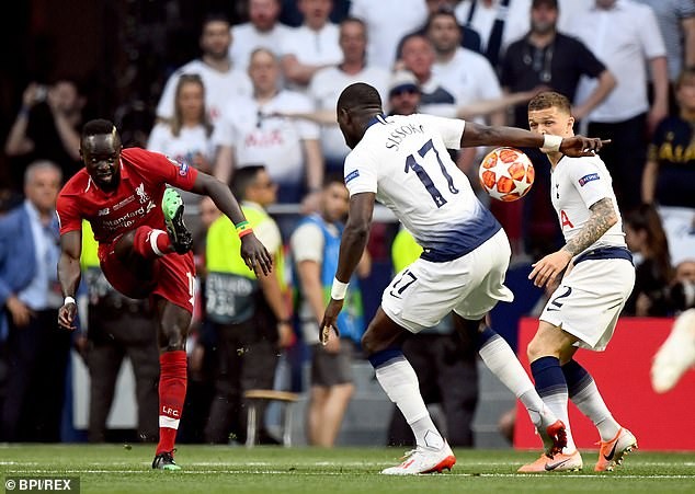 Tottenham bị phạt đền oan uổng ở chung kết Champions League? ảnh 3