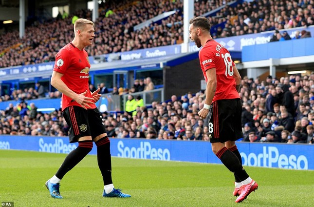 ‘Bom tấn’ giải cứu M.U trước Everton ảnh 1