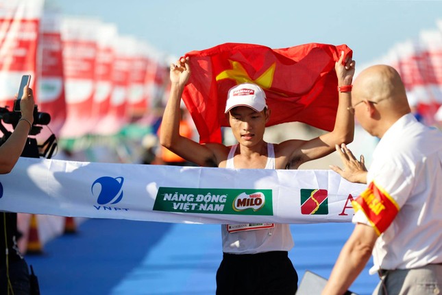 Tiền Phong Marathon 2020: Những ngôi vô địch xứng đáng ảnh 52