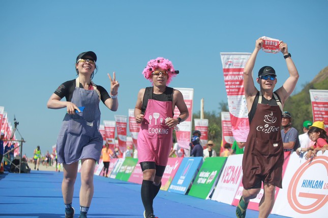 Tiền Phong Marathon 2020: Những ngôi vô địch xứng đáng ảnh 81