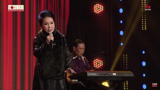Màn song ca đầy ngẫu hứng của NSND Bạch Tuyết cùng NSND Tự Long ảnh 1