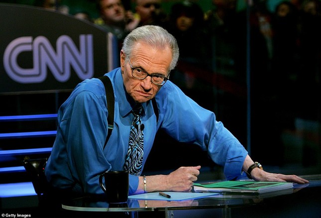 Huyền thoại truyền hình Larry King qua đời ở tuổi 87 sau mắc COVID-19 ảnh 2