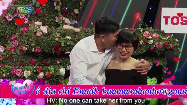 Quyền Linh hoảng hốt khi chàng trai 'cướp' nụ hôn đầu của cô gái chưa mảnh tình 'vắt vai' ảnh 5
