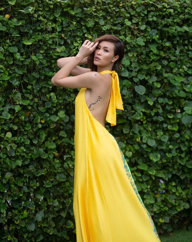 Siêu mẫu Phương Mai khoe cơ thể nóng bỏng và hình xăm bí ẩn ảnh 7