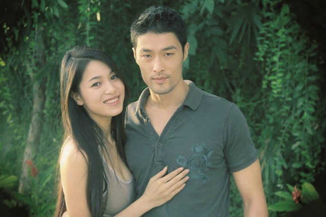 Johnny Trí Nguyễn chia sẻ chuyện yêu không cưới với bạn gái kém 15 tuổi ảnh 1