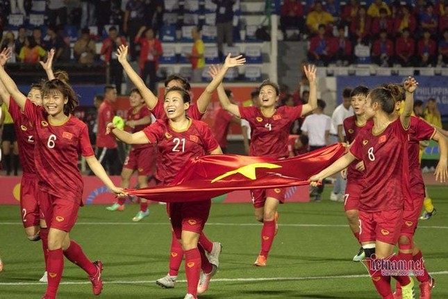 Bóng đá Việt Nam năm 2020: VFF bước tới, thầy Park vững chiêu ảnh 2