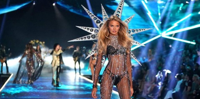 Victoria's Secret tiếp tục bị chỉ trích vì vứt bỏ hàng trăm áo ngực ảnh 3