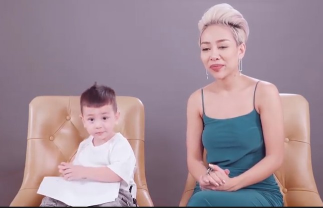 Thảo Trang 'xấu lạ' nghẹn ngào tiết lộ việc bố của con trai 3 tuổi đã qua đời ảnh 1
