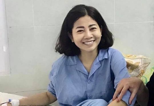 Hành trình chiến đấu bệnh ung thư phổi của Mai Phương ảnh 1