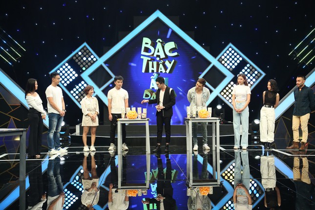 Trước mặt Jay Quân, MC Minh Xù tiết lộ bí mật động trời của Chúng Huyền Thanh ảnh 2