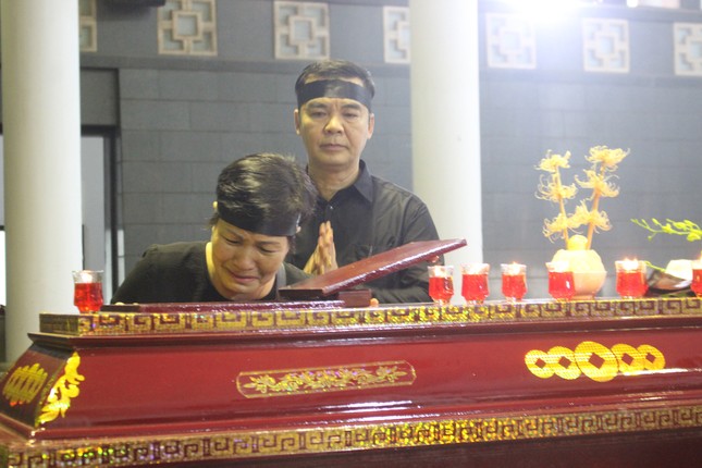 Gia đình, đồng nghiệp tiễn biệt NSƯT Hoàng Yến ảnh 2