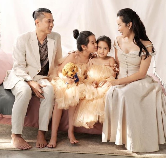 Con gái Lưu Hương Giang ra dáng 'mợ chảnh' dẫn chương trình như MC chuyên nghiệp ảnh 1