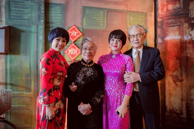 Toàn 'sao bự' kể chuyện ở Quán Thanh Xuân Tết ảnh 5
