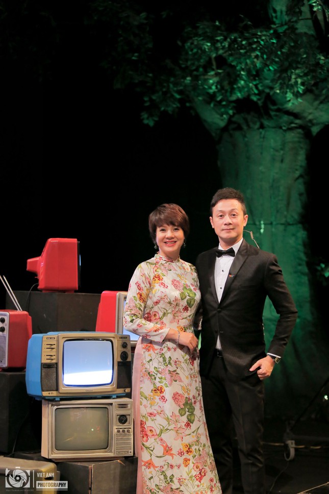 Bật mí về 'bà mối' cho MC Diễm Quỳnh và Anh Tuấn thuở mới vào VTV ảnh 3