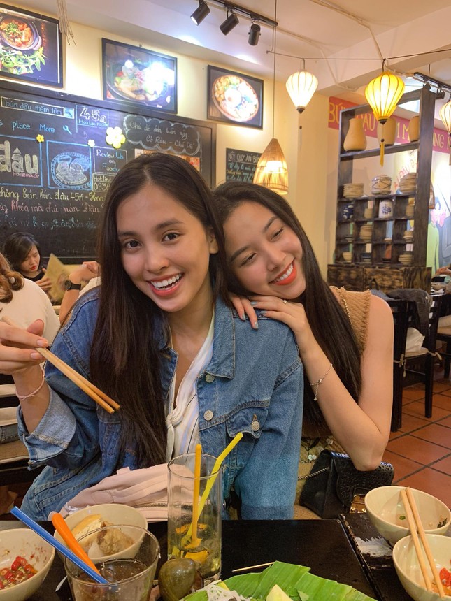 Á hậu Thúy An tiết lộ lý do cưới muộn hơn dự định và đã 'mơ về ngôi nhà và những đứa trẻ' ảnh 2