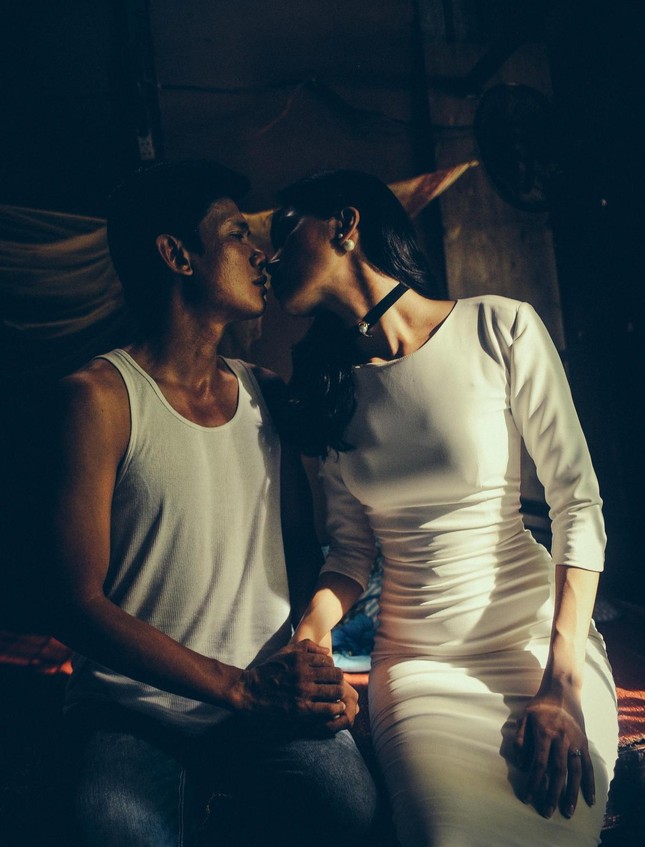 'Người tình' 18+ chưa ra rạp, khán giả đã phát sốt vì cảnh nóng ảnh 1