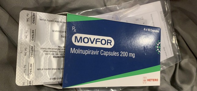 Nhà thuốc kê đơn, bán thuốc Molnupiravir điều trị COVID-19: Ai giám sát? ảnh 1