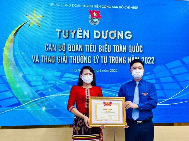 Nữ thủ lĩnh thắp lửa phong trào ảnh 1