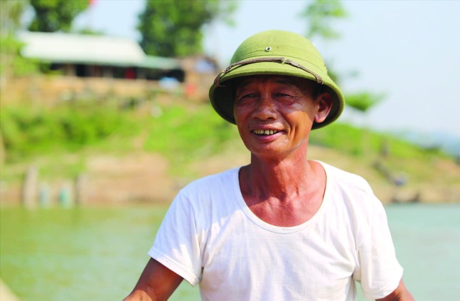 Có một Robinson giữa lòng hồ thủy điện ảnh 1