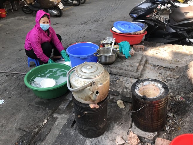 Khi nào 'xóa' xong bếp than tổ ong? ảnh 1