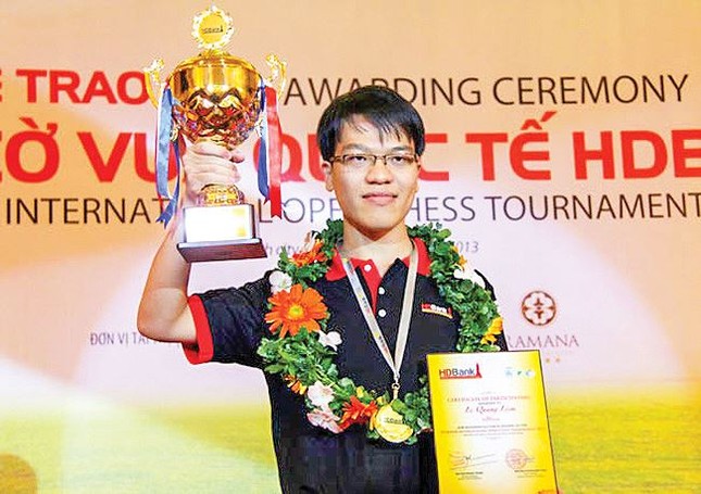 Ðằng sau VÐV Cờ vua thu nhập tiền tỷ ảnh 1