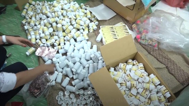 Mánh khóe của 2 ông trùm trong đường dây sản xuất tân dược giả ảnh 1